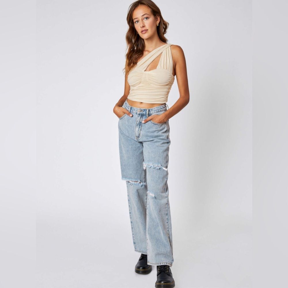Cider Cream One-Shoulder Crop Top